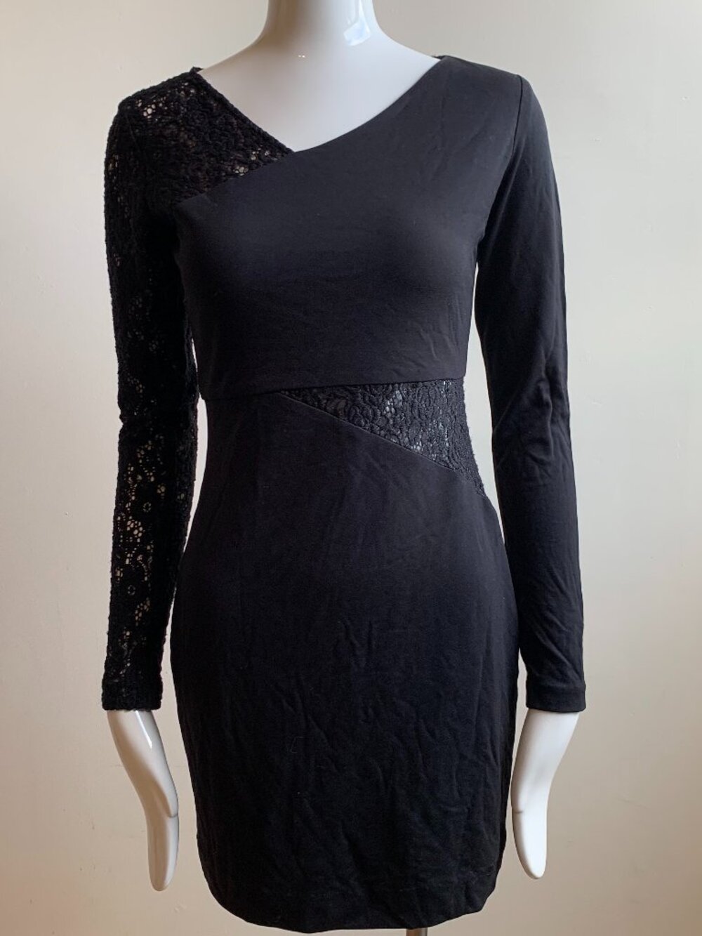 Black Halo Crochet trim lace cut out long sleeve short dress small